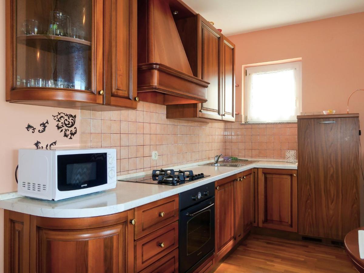 Apartment Hoba By Interhome Banjol Extérieur photo