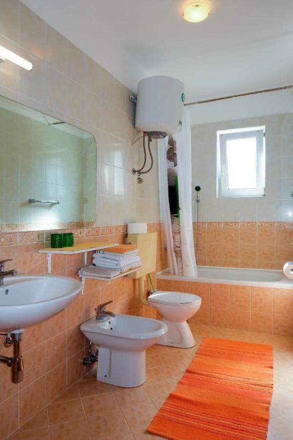 Apartment Hoba By Interhome Banjol Extérieur photo